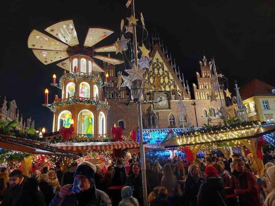 Appartamento Rynek Pod Fredra Breslavia Esterno foto